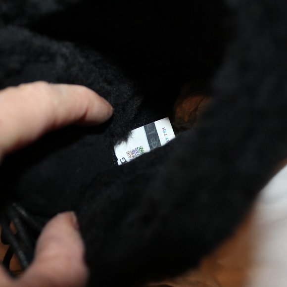 NIB UGG NAIYAH SUEDE SHEEPSKIN TIE WINTER ANKLE BOOTIE BOOTS BLACK - Picture 8 of 10